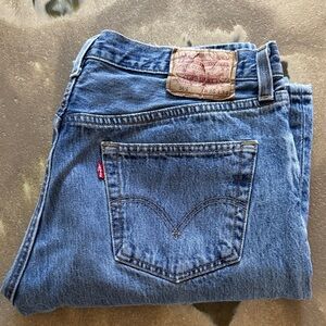 🫐🫐Levi’s 501 jeans classic fit🫐🫐